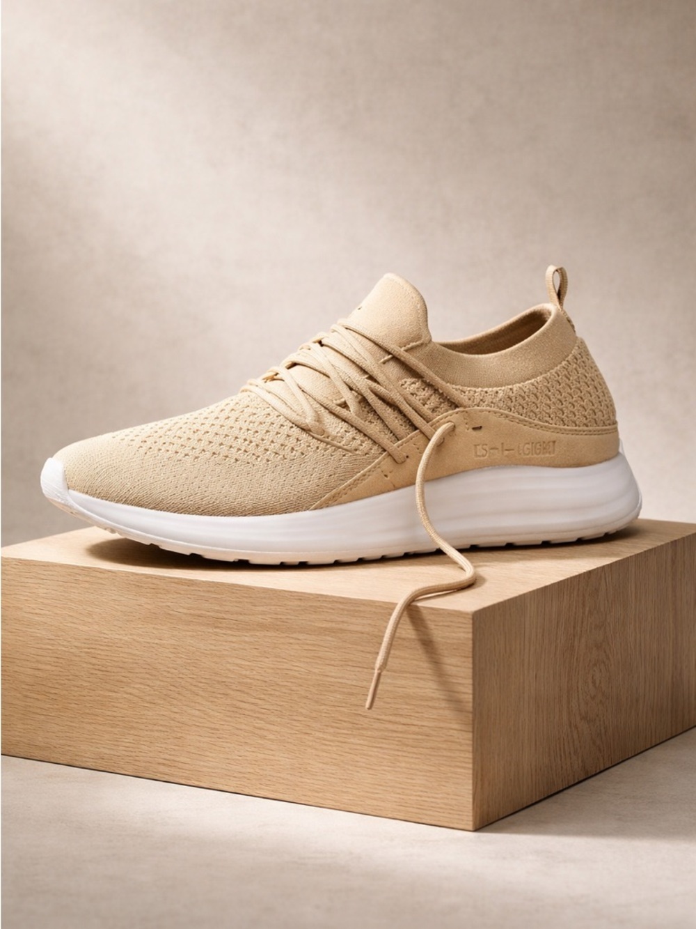 NWT Lane Eight Unisex Trainer AD 1 Athletic Tennis Shoes Tan - Size W 9